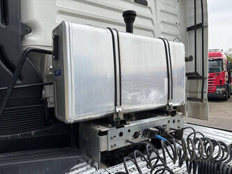 2017-man-tgx-18-460-1444097-46698359