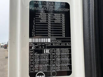 2016-man-tgx-18-440-1444099-46698406