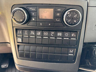 2016-man-tgx-18-440-1444099-46698409