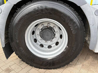 2016-man-tgx-18-440-1444099-46698432