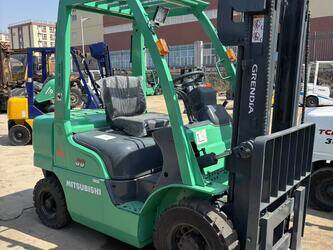 2024-mitsubishi-fd30-cover-image