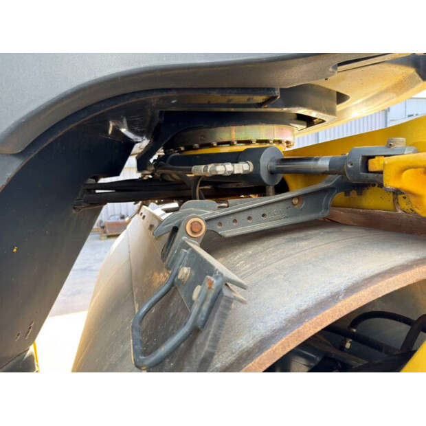 2014 BOMAG BW174AP-46698957