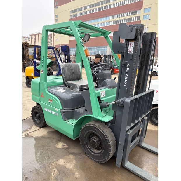 2024 MITSUBISHI FD30-46699005