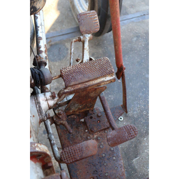 Massey Ferguson 135-46699336