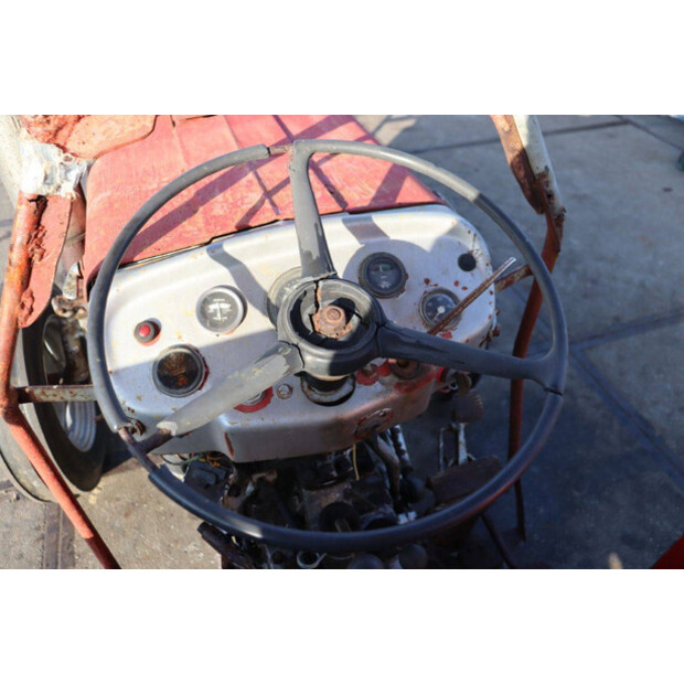 Massey Ferguson 135-46699338