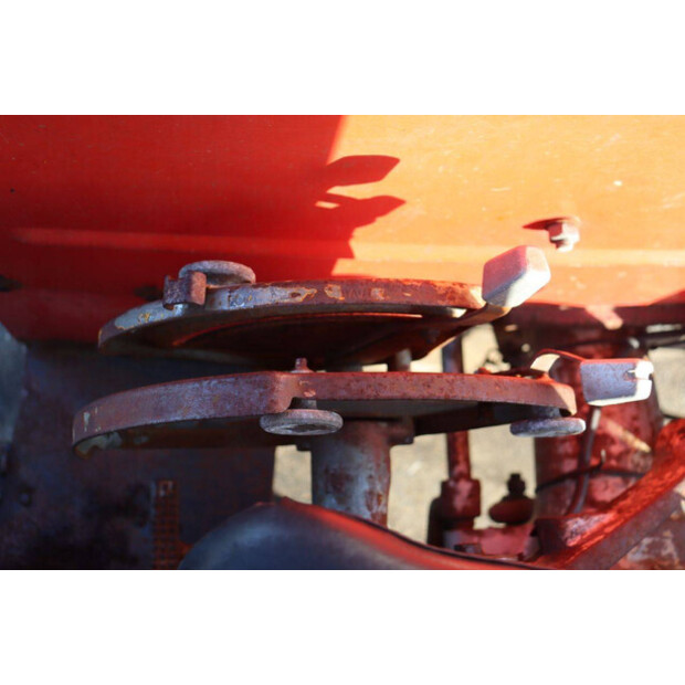 Massey Ferguson 135-46699340