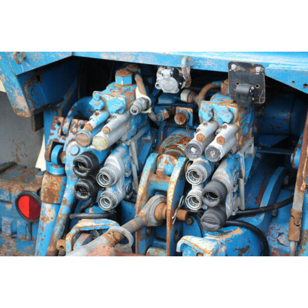 1985 Ford 6610-46699549