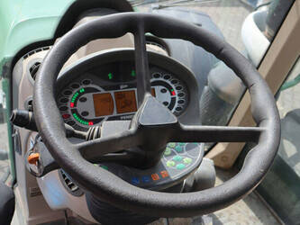 2012-fendt-720-vario-1444120-46699889