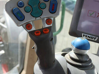 2012-fendt-720-vario-1444120-46699895