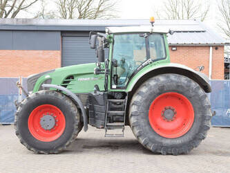 2011-fendt-930-vario-46699909