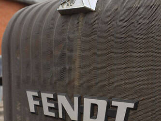 2011-fendt-930-vario-46699918