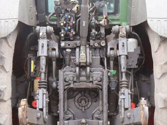 2011-fendt-930-vario-46699932