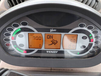 2011-fendt-930-vario-46699943