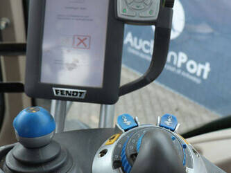 2011-fendt-930-vario-46699947