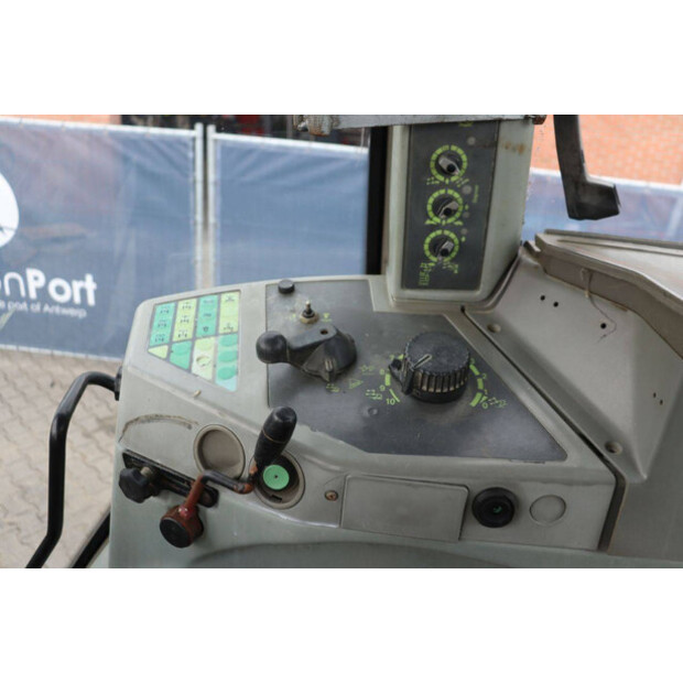 1993 فندت 818-46700031