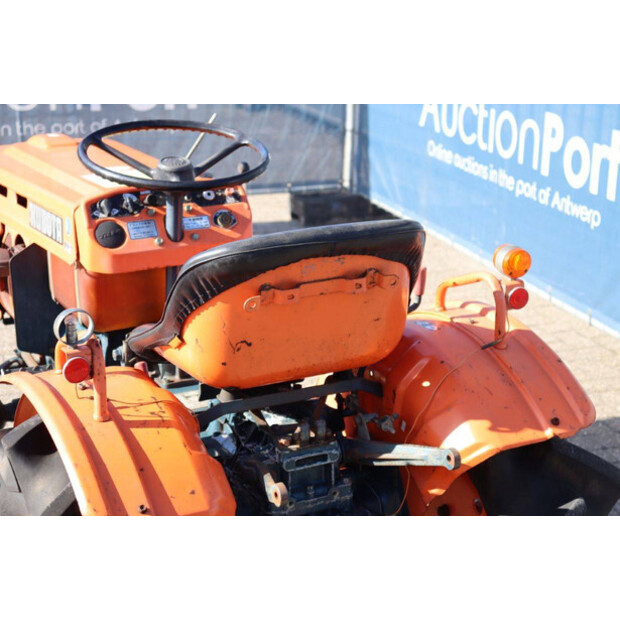 كوبوتا B7001-46700580