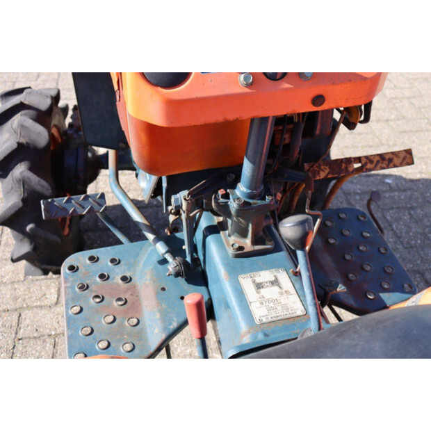 كوبوتا B7001-46700592