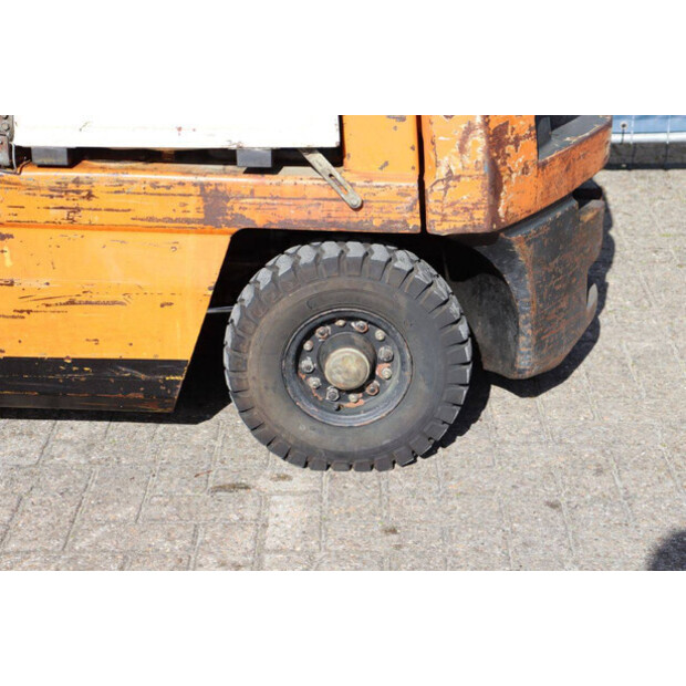 1999 Toyota 42-4FG15-46700661