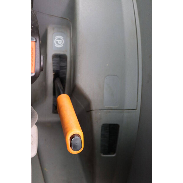 2008 دويتس Agrotron 100-46700757