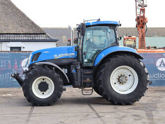 Image for TRACTORS New Holland T7.220