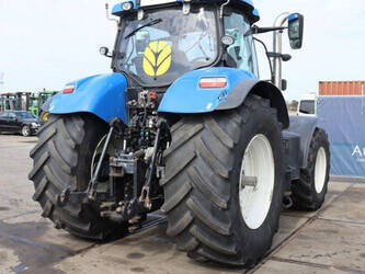 new-holland-t7-220-46700878