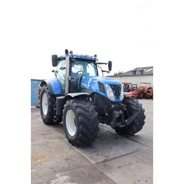 New Holland T7.220-46700879