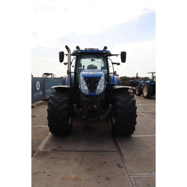 New Holland T7.220-46700880