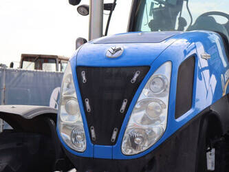 new-holland-t7-220-46700883