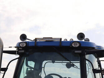 new-holland-t7-220-46700886