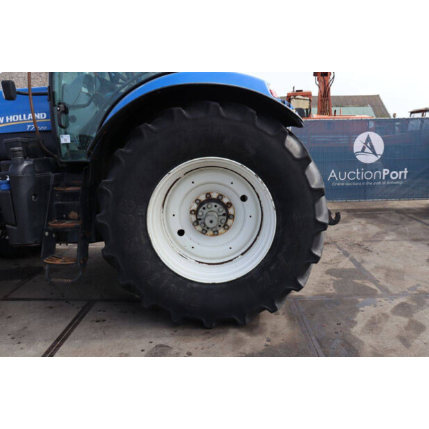 New Holland T7.220-46700890