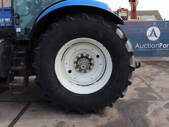 new-holland-t7-220-46700890