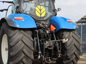 new-holland-t7-220-46700892