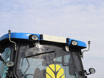 new-holland-t7-220-46700893