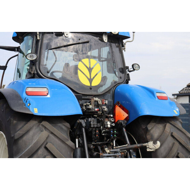 New Holland T7.220-46700895