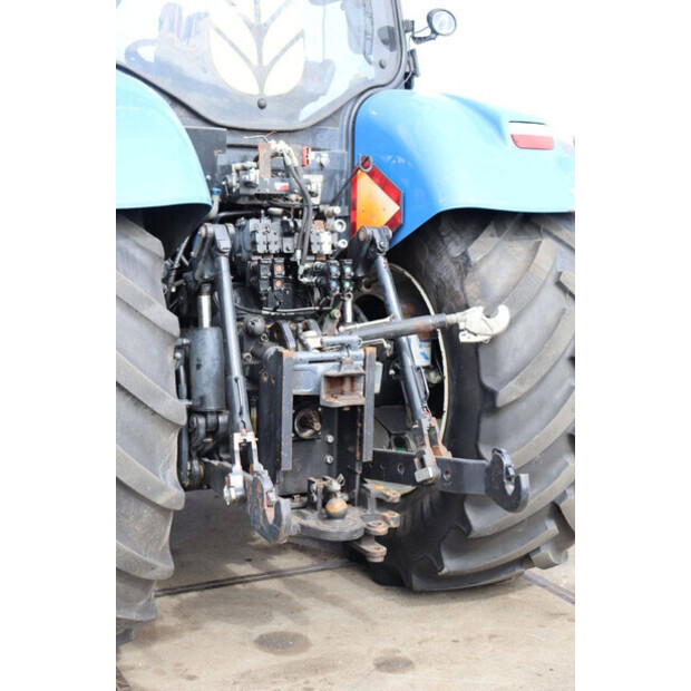 New Holland T7.220-46700896