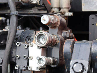 new-holland-t7-220-46700899