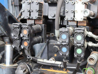 new-holland-t7-220-46700900