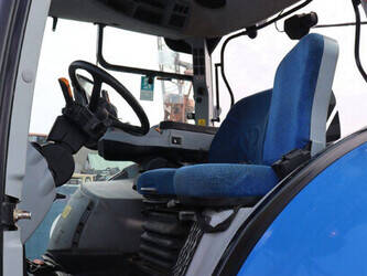 new-holland-t7-220-46700906