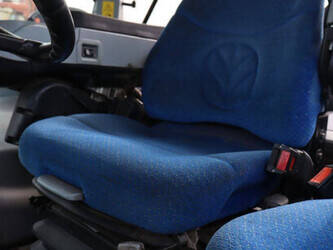 new-holland-t7-220-46700907