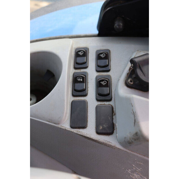 New Holland T7.220-46700917