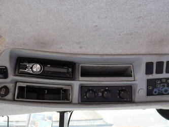 new-holland-t7-220-46700921