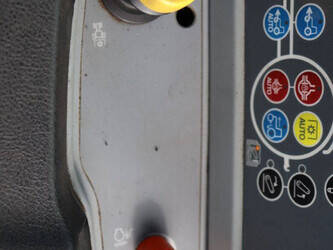 new-holland-t7-220-46700925