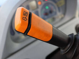 new-holland-t7-220-46700930