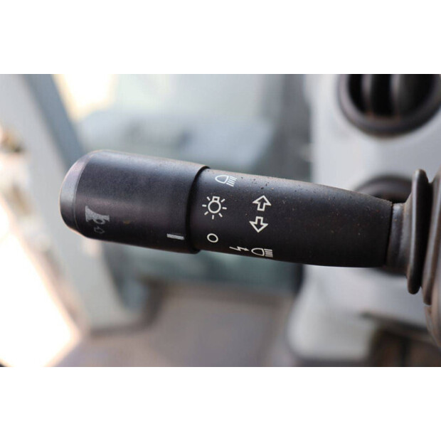 New Holland T7.220-46700931