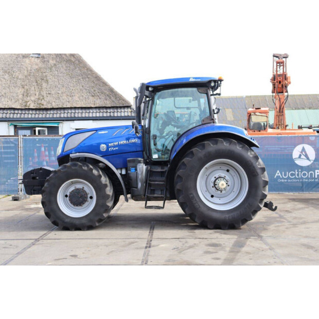 نيو هولاند T7.270AC-46700935
