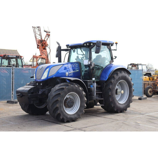 نيو هولاند T7.270AC-46700942