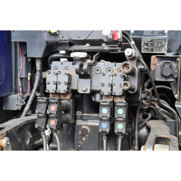 نيو هولاند T7.270AC-46700962