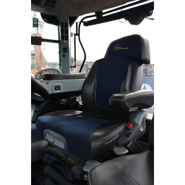 نيو هولاند T7.270AC-46700968