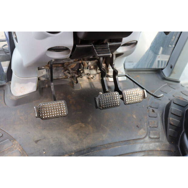 نيو هولاند T7.270AC-46700972