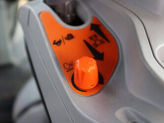 new-holland-t7-270ac-46700979